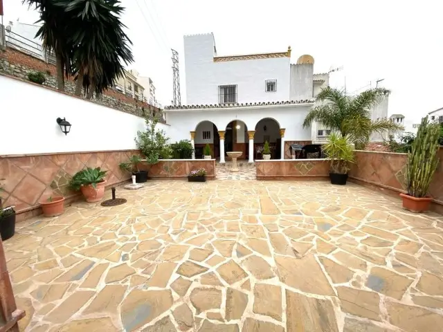 Casa-Villa de 3 Dormitorios en venta Manilva, España