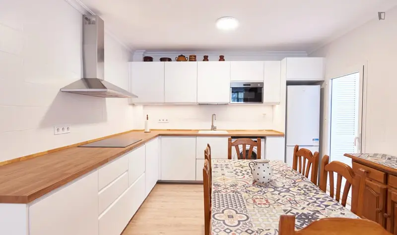 Apartamento estudiantes Sevilla cerca Metro La Plata