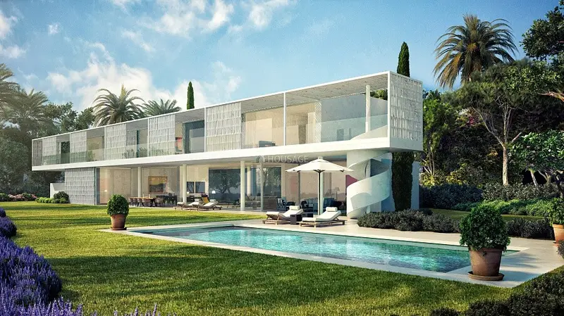 Villa de Lujo en Casares con Vistas al Mar