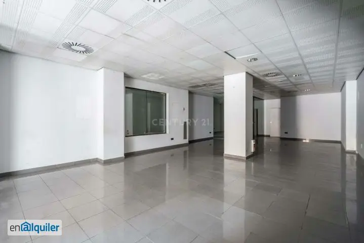 Alquiler Local Comercial 158m2 Fuencarral 2 Baños