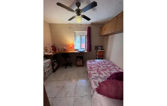 Rent 3 bedroom apartment in Granada