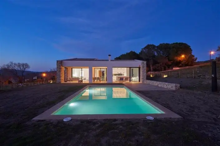 Villa 3 Dormitorios en Venta Saus Alt Empordà