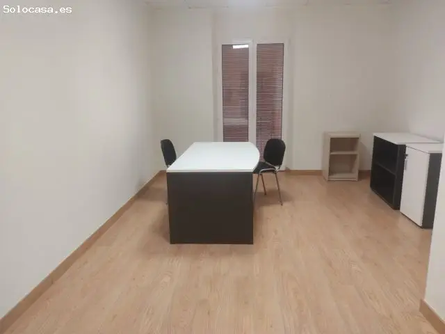 Oficina en Almansa Centro Reformada 90m2 4 Despachos