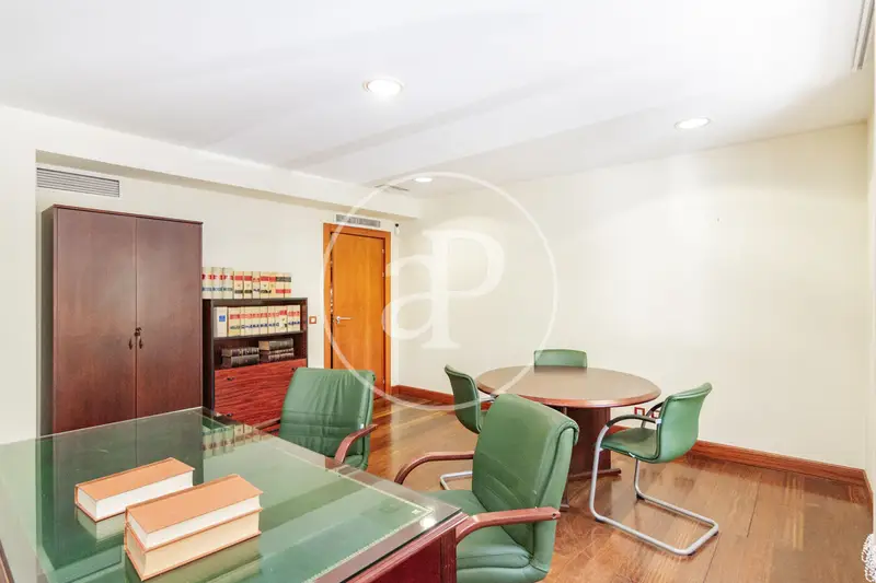 Piso en venta calle Orense Madrid cerca AZCA