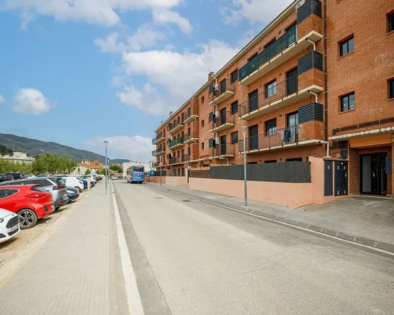 Piso 102m2 3 habitaciones 2 baños Jonquera