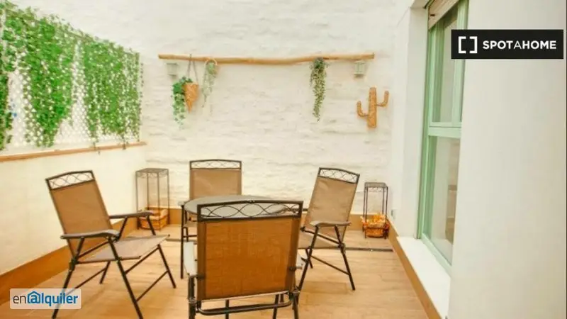Apartamento Casco Antiguo 1 Dormitorio Patio Privado