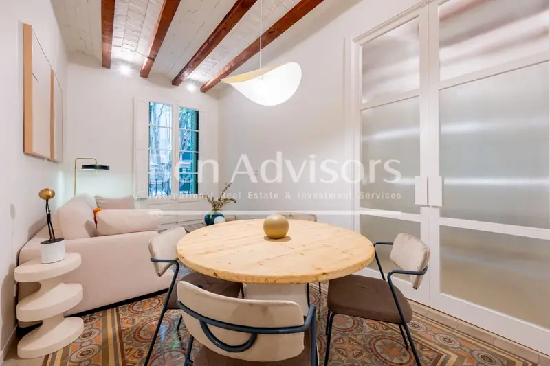 Apartamento en venta en Sant Antoni, Barcelona ciudad, Barcelona