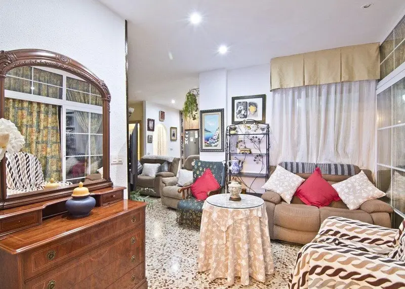 Venta Piso Reformado Centro Motril Tres Dormitorios