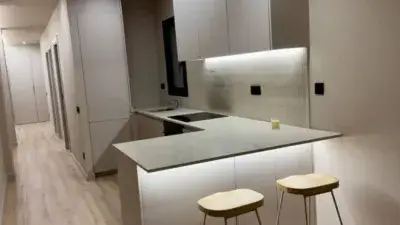 Piso en Alquiler Temporal Santa Coloma - 3 Habitaciones - Cerca Barcelona