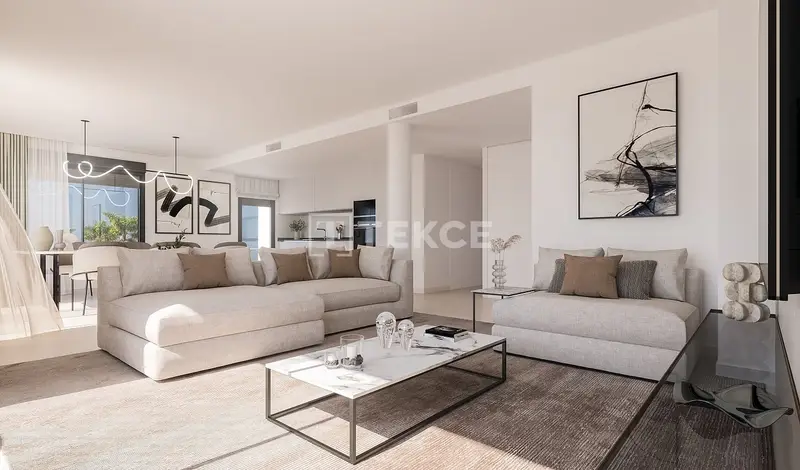 Apartamentos de Lujo con Vistas al Mar en Estepona