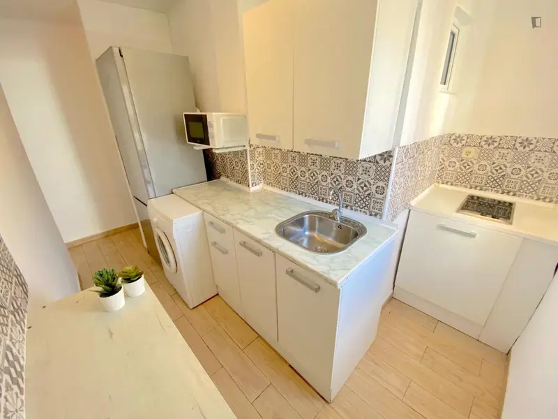 Habitacion Cerca Centro Sevilla Cama Doble TV WIFI Estudiantes