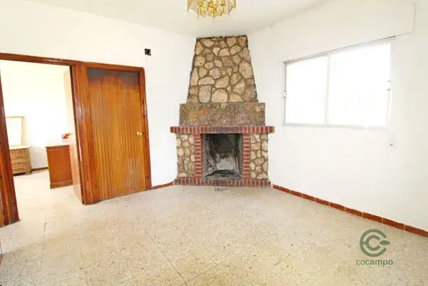 Casa en Illana para reformar con jardin y piscina