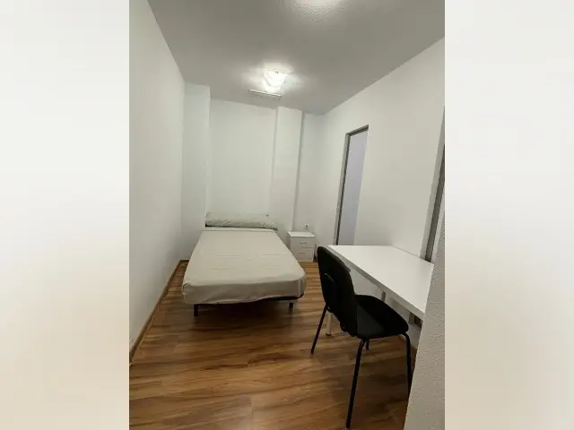 Habitacion Alquiler Elche Estudiantes Profesionales