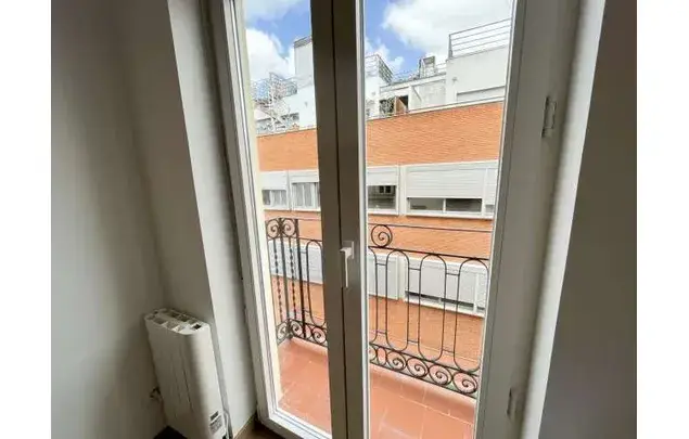 Alquiler de habitaciones en Madrid Calle De Maria Bosch
