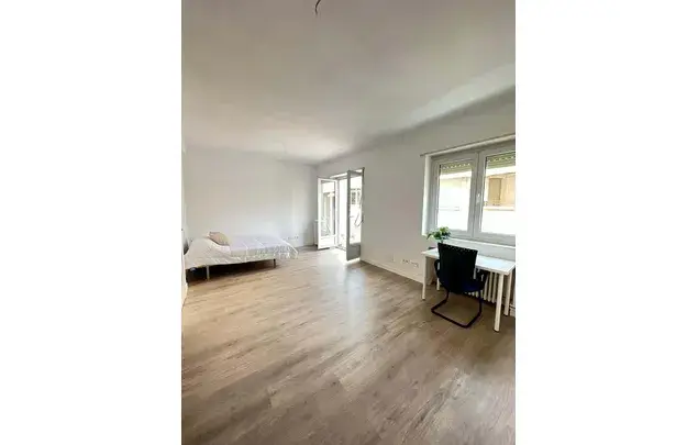 Habitaci
ón 105m
² Albacete Estancia Media Larga