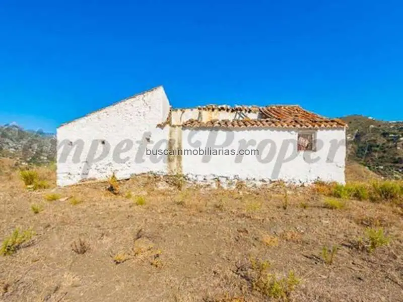 Cortijo en Venta en Cómpeta - Reforma
