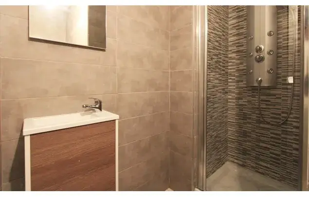 Habitaci
ón 153m
² Madrid Alquiler Larga Temporada