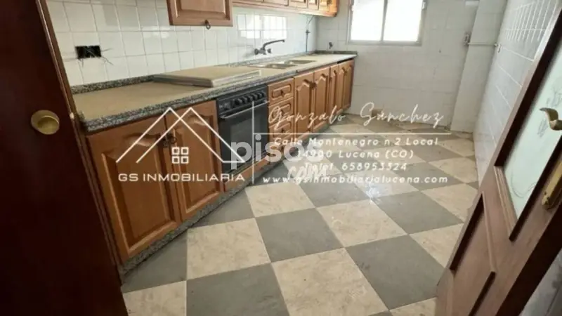 Piso en Venta Aguilar de la Frontera 3 Dormitorios 2 Baños VPO