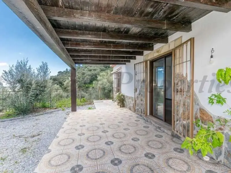 Villa en venta en Competa, Malaga