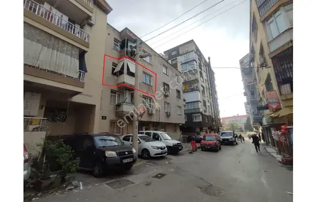Apartamento 2+1 en Alquiler cerca de İzmirpark Avm