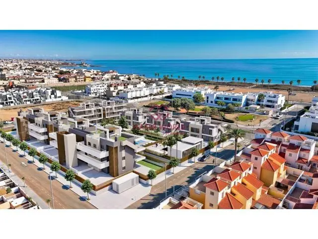 Apartamentos de Lujo en Torre de la Horadada Cerca de la Playa