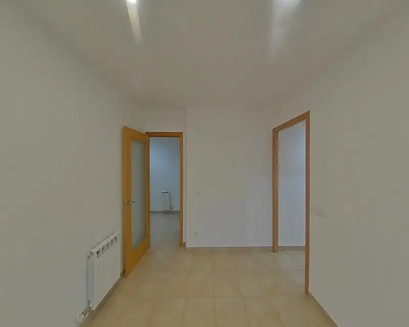 Garaje de 70m² con 3 habitaciones y 2 baños en Tordera