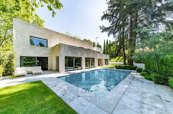 Chalet Independiente 700m2 Aravaca Jardin Piscina Privada