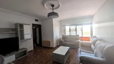 Alquiler Piso Funcionarios Linares 4 Dorm 2 Baños Amueblado