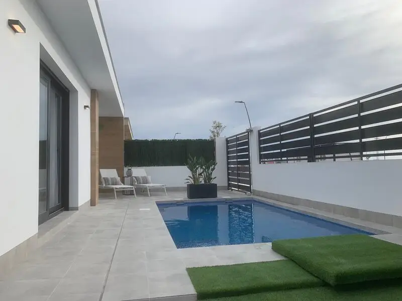 Chalets Adosados con Piscina Privada en Torre Pacheco Murcia