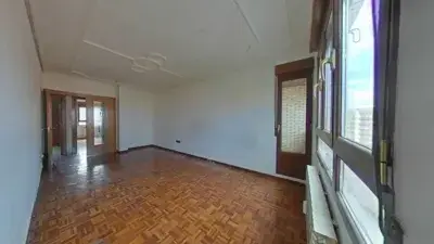 Piso en Venta en Vitoria Gasteiz cerca de Alfonso XI