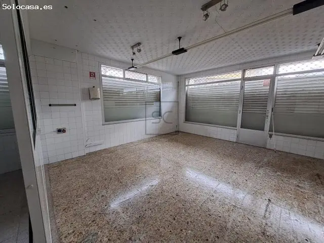 Local en Venta Piñeiros Narón 88m2 Gran Oportunidad