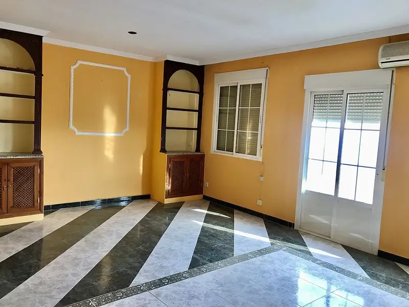 Piso 102.7m2 3 habitaciones 2 baños Berlanga