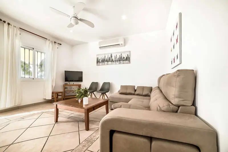 Alquiler Piso 7 Dormitorios Alicante Piscina Privada