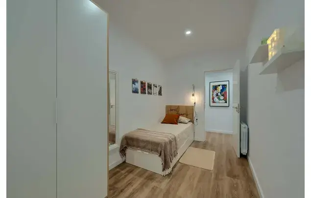 Habitacion 97m2 Barcelona Estancia Media Larga