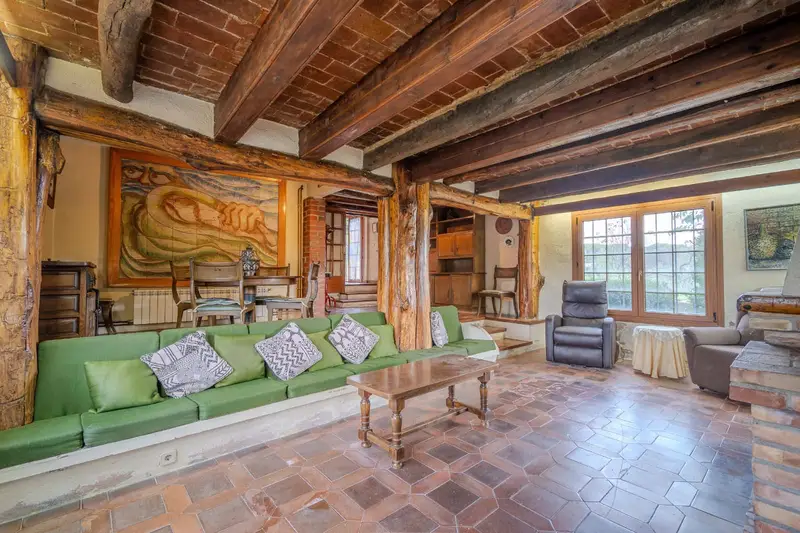 Masia en venta en Sils Girona 5 habitaciones 2 baños