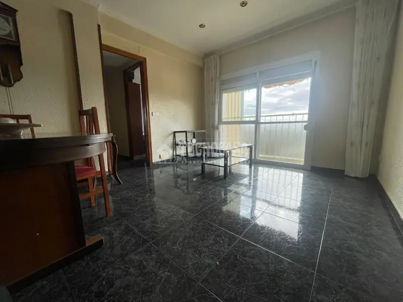 Piso en Venta Sant Vicenç dels Horts Luminoso 3 Dormitorios Cerca Estación