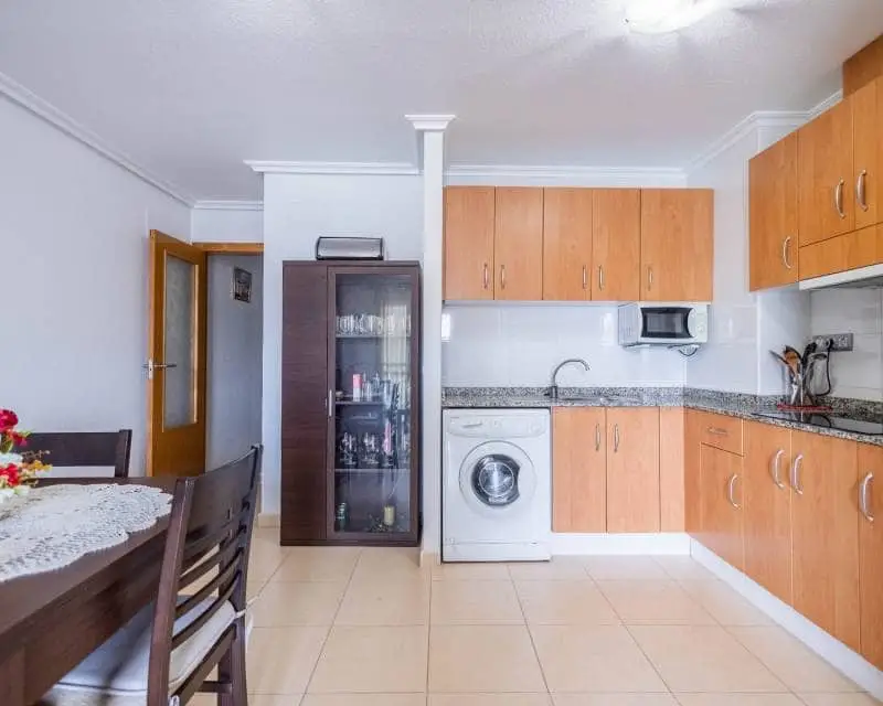 Apartamento en Torrevieja  Alquiler Larga Temporada Parking Incluido