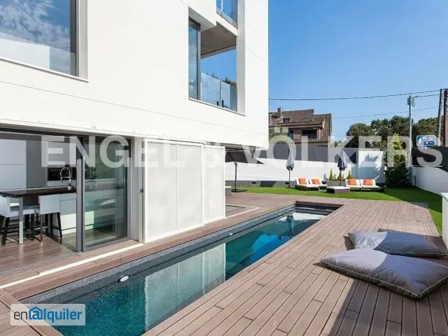 Casa de Lujo en Vallvidrera 6 Dormitorios Piscina Jardin
