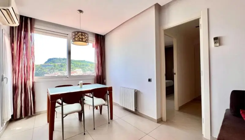 Atico en venta en Av Paralelo 2 habitaciones reformado