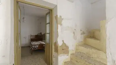 Casa en Venta en Dilar 183m2 Perfecta para Reformar