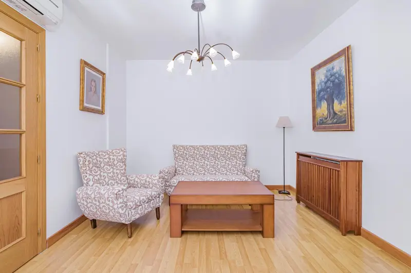 Venta Piso Centro Granada 3 dormitorios Plaza Garaje Trastero