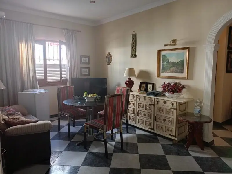 Apartamento en Venta en Nerja Centro: 2 Dormitorios, 2 Baños