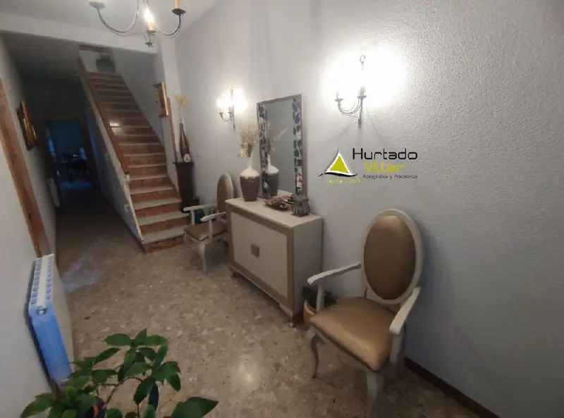 Casa en venta con terraza en Torreperogil