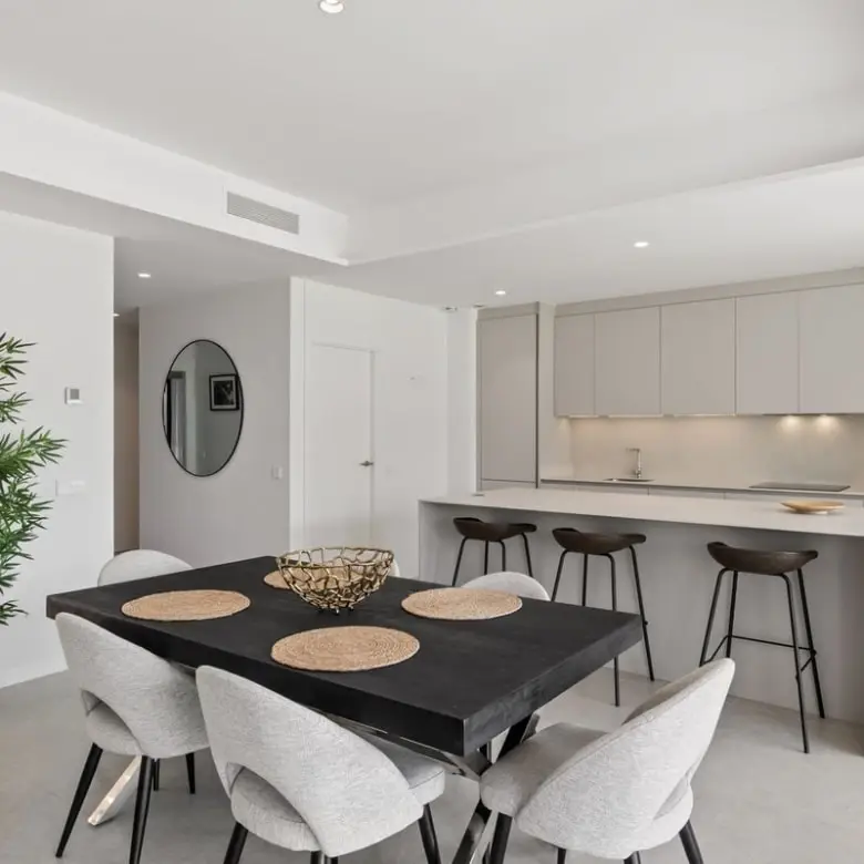 Apartamento en Torremolinos 3 Dormitorios Primera Linea de Playa