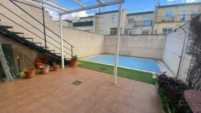 Chalet Adosado con Piscina en Castilla La Mancha