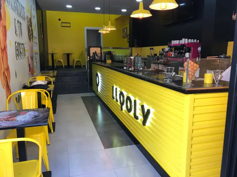 Venta Cafetería Av Villanueva Junto Corte Inglés Badajoz