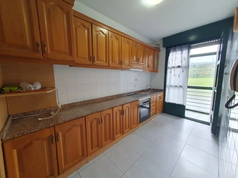Venta Piso con Terraza en Grado - 3 Dormitorios
