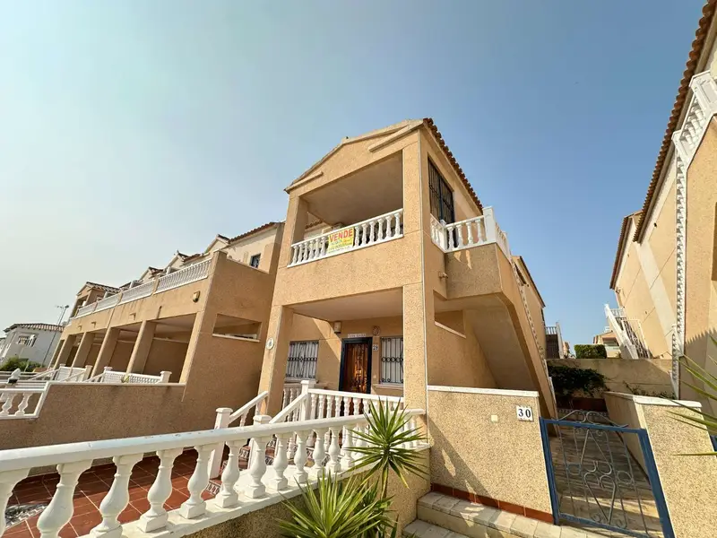 Apartamento con Piscina en Punta Prima Orihuela