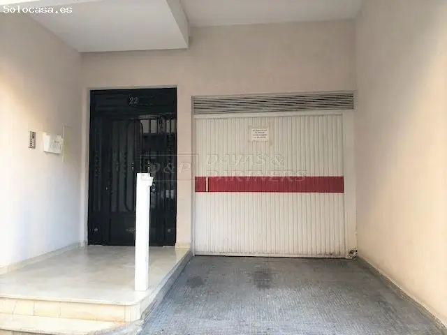 Garaje en venta Torrevieja centro 96m2