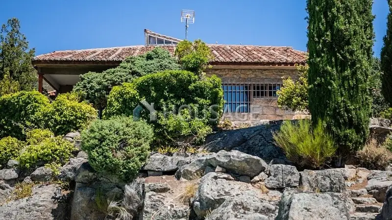 Chalet con Piscina en Becerril de la Sierra